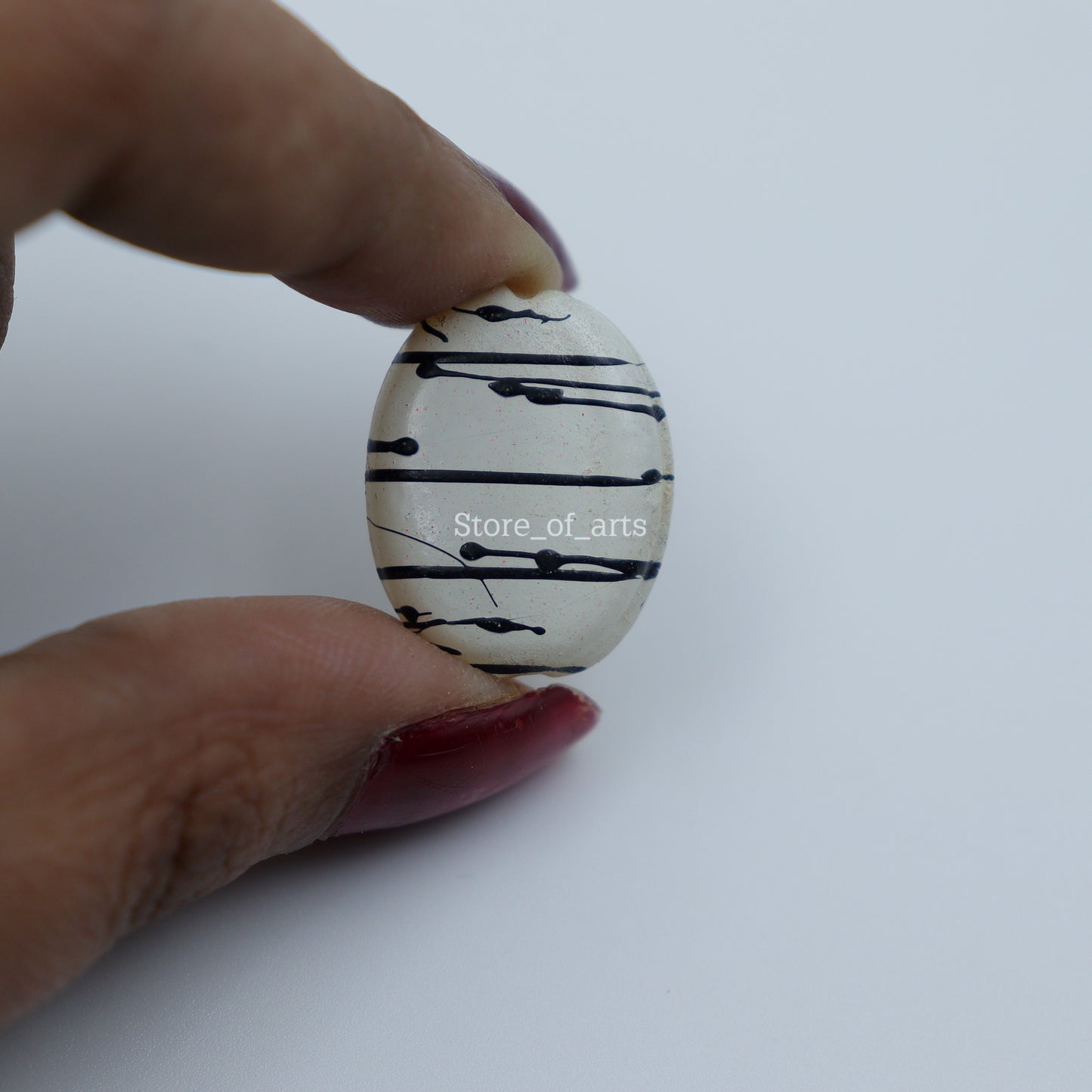 Flat beads for Jewelry Making and DIY Projects in Black and White Color, Pack of 25 pcs