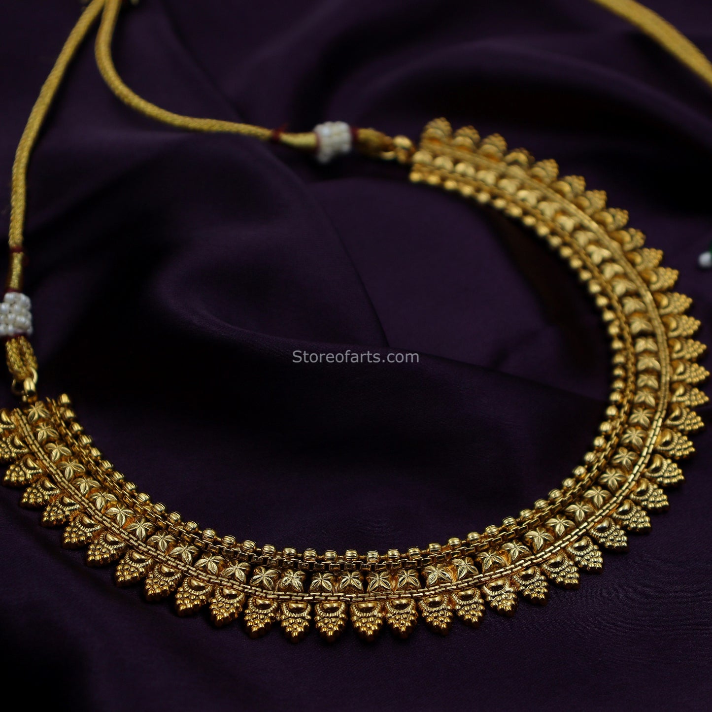 Radiant Elegance: Anti-Tarnish Temple Necklace Choker Set
