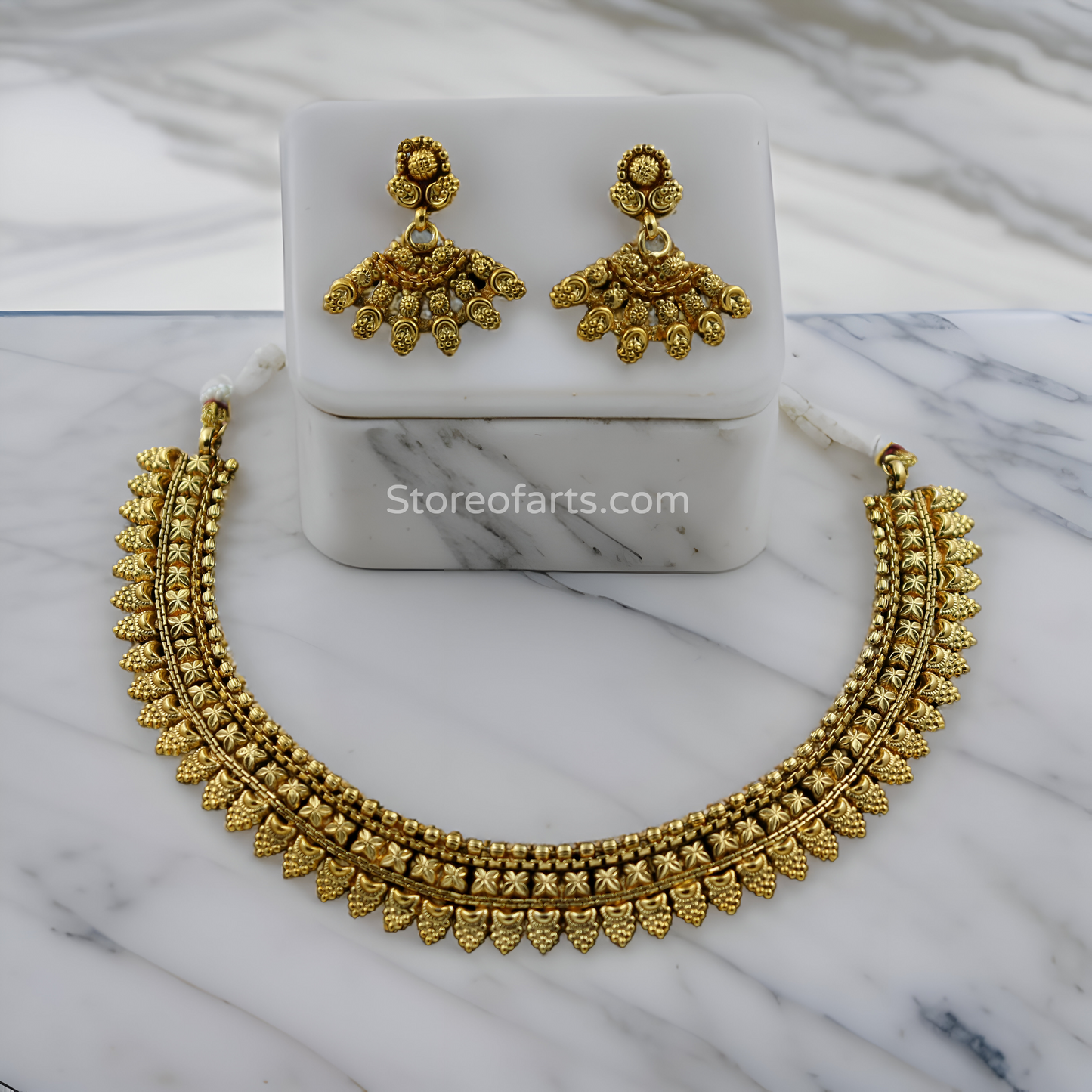 Radiant Elegance: Anti-Tarnish Temple Necklace Choker Set