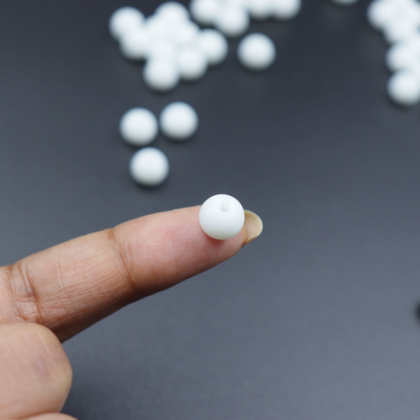 White Round Glass beads of 8mm with Matte Finish, Pack include 200pcs