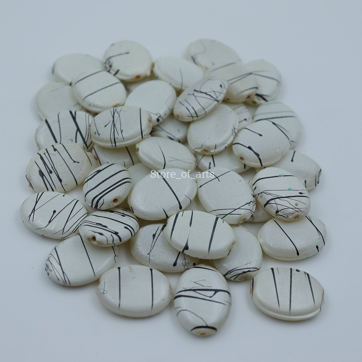 Flat beads for Jewelry Making and DIY Projects in Black and White Color, Pack of 25 pcs