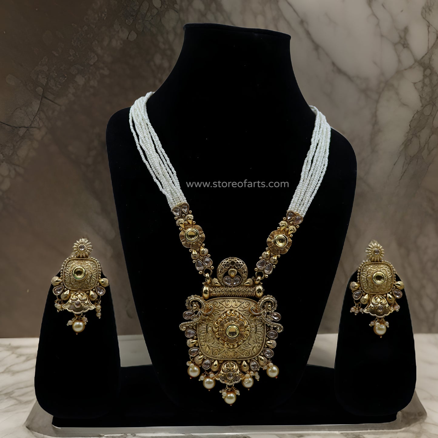 Exquisite Temple Jewelry Necklace Set: Timeless Elegance for Women